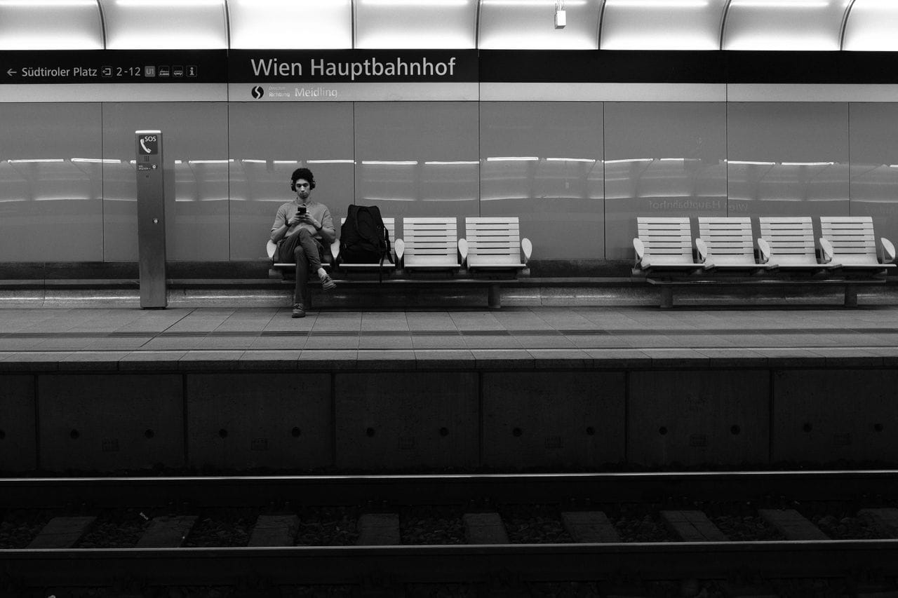 Warten auf die Genehmigung